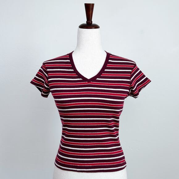 Retro 90s No Boundaries Striped Cropped Short Sleeve V-Neck Top - Picture 1 of 6